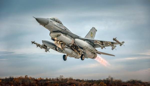 США: Український F-16 вперше знищив російський винищувач