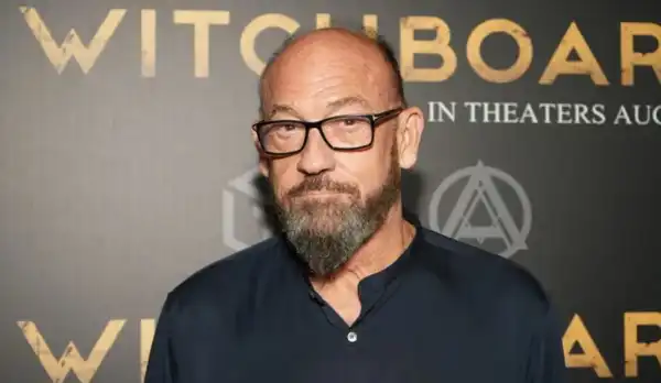 Помер Чак Рассел, режисер відомих фільмів «Маска» та «Кошмар на вулиці В’язів 3»