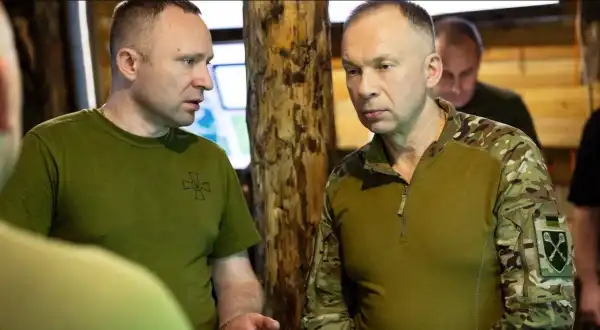 Конфлікт щодо дронів та реформ: причина зміни керівництва з Сирського на Драпатого за наказом Зеленського
