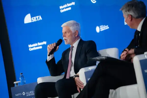 Україні доведеться відновити мирні переговори протягом двох місяців, стверджує Петро Павел.