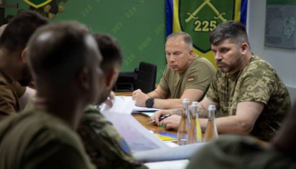 Сирський побував на передових позиціях в районі Олександрівки