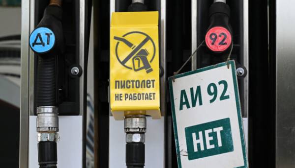 Російська громадянка повідомляє про нестачу пального після атаки на Омський нафтопереробний завод – перехоплення ГУР.