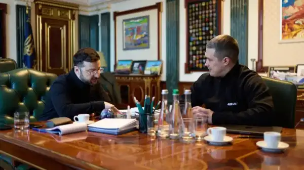 Президент Зеленський наполягав, аби Федоров залишався на посаді, проте той не погодився.