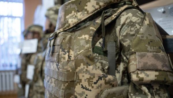 Міністерство оборони закупило першу партію модернізованих бронежилетів для жінок