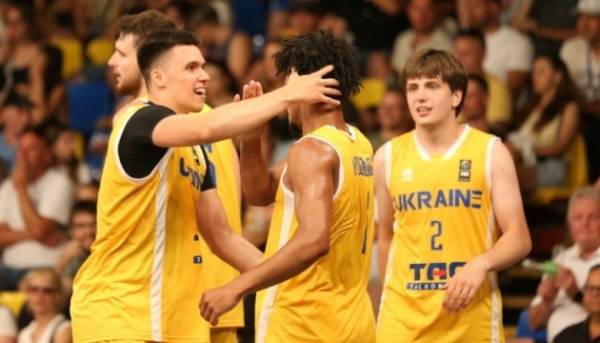 Українські молодіжні команди з баскетболу 3×3 успішно змагаються в Лізі націй