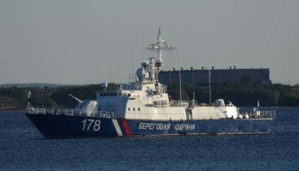 Служба безпеки України уразила безпілотниками два російські патрульні судна в Криму, а саме “Балаклава” та “Керч”.