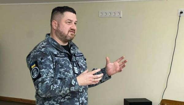 Плетенчук розповів про причини повторних ударів Росії по заблокованих кораблях на Миколаївщині.