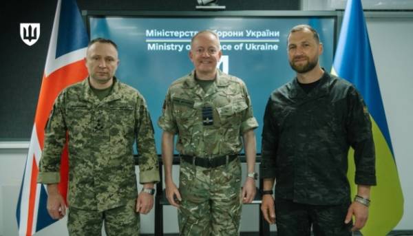 Боротьба з “Шахедами” та засоби протидії: Драпатий і Хмара обговорили з британським колегою посилення протиповітряної оборони.