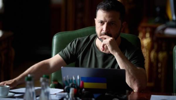 Глава держави Володимир Зеленський скликав засідання Ставки, де обговорили розробку Україною несиметричних відповідей на нові задуми Росії.