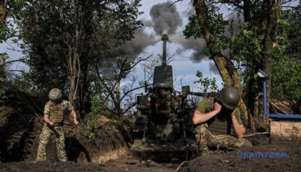 Протягом останньої доби на передовій зафіксовано 261 зіткнення, інтенсивні бої тривають на двох ключових напрямках.