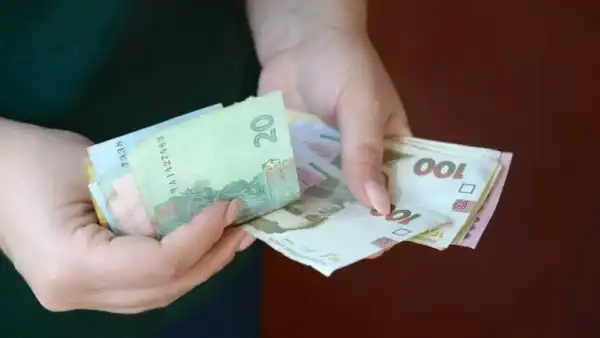 Затримка заробітної плати: ваші дії та права на отримання належних коштів