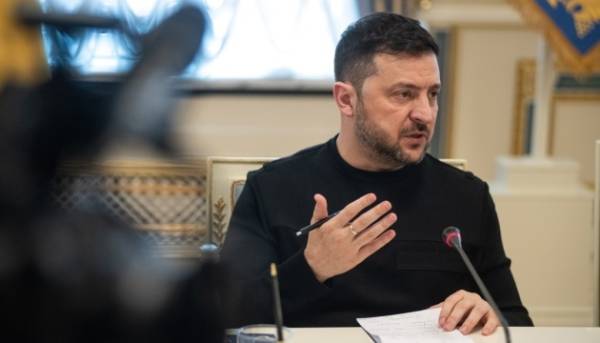 Україна переймає досвід війни від Росії – Зеленський