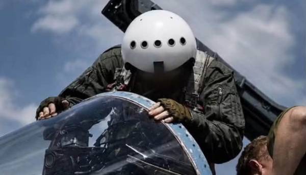 Пілот винищувача Су-27 влучно знищив російську артилерійську позицію на Запоріжжі.
