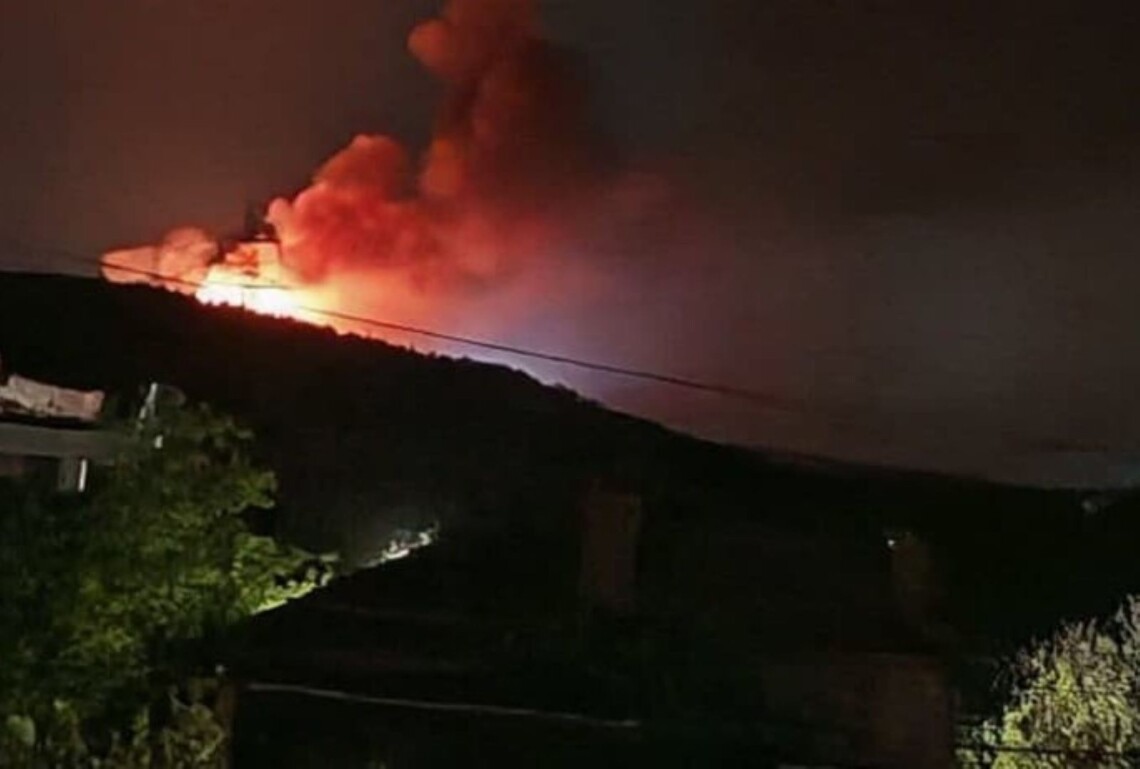 У Болгарії вибухнув і загорівся склад боєприпасів0