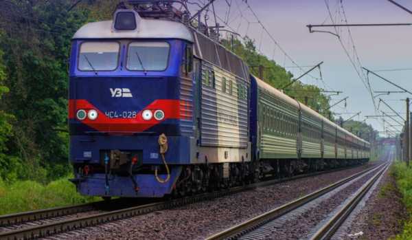 Укрзалізниця: 16 годин у дорозі – названо поїзди, що запізняться