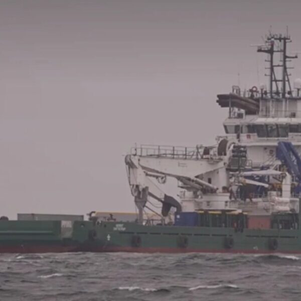 Військові моряки підтвердили удар по порту в Сочі