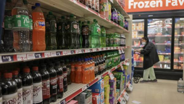 Американці скоротили купівлю газованих напоїв на 12% через обмеження програми SNAP