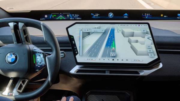 BMW модернізує навігаційну систему в стилі Tesla