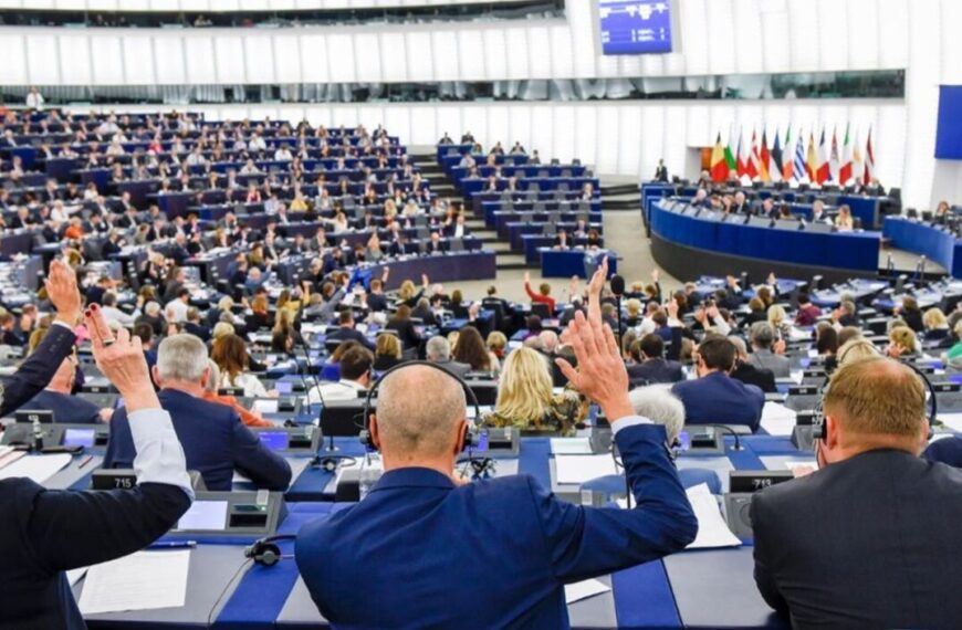 Країни ЄС тиснуть на Орбана: вимагають скасувати “обструктивні” вето