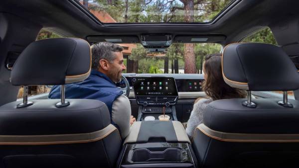 Новий інтерфейс GM для вантажівок підтримує CarPlay