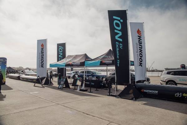 Стенд Hankook iON на фестивалі Demo Days.