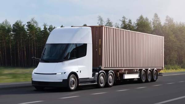 Tesla Semi здобуває європейську прописку: головна перевага та суттєвий недолік