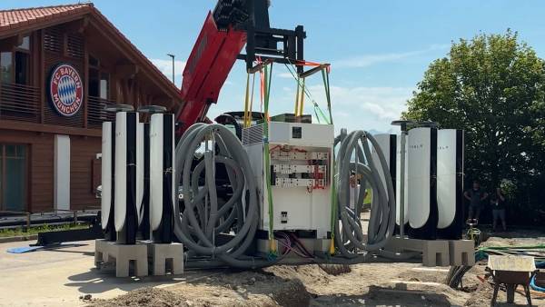 Акордеонні суперзарядки Tesla: дешевше й швидше встановлення