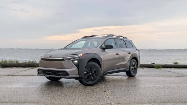 Toyota планує випускати електромобілі з подовженим запасом ходу