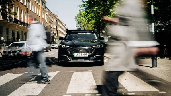Uber та Wayve запускають перші роботаксі в Лондоні