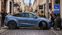 Відео Tesla FSD в Орхусі