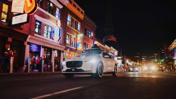 Waymo розширює діяльність: нова співпраця в Нешвіллі