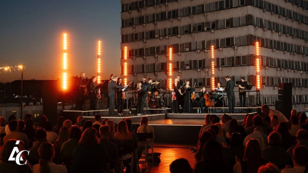 Концерт хітів Sting, Elton John, The Beatles