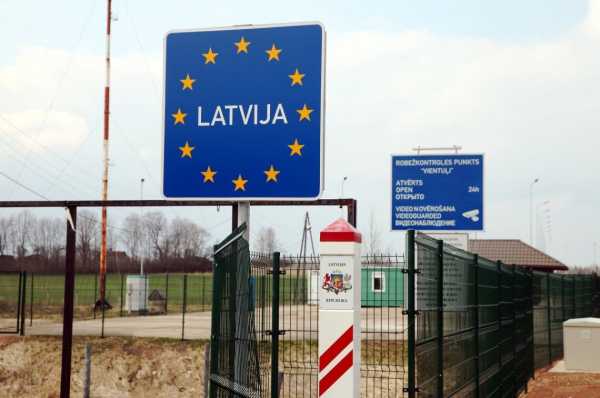 Нападники в масках прорвалися з Білорусі до Латвії, викравши камери на кордоні