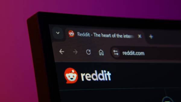 Я вивчав форуми Reddit про менопаузу — і зрозумів, що пропускають лікарі.